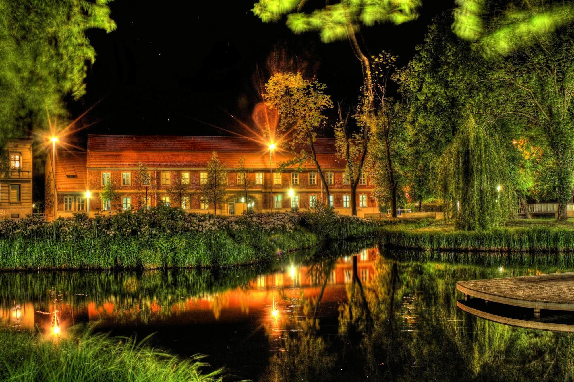 Hotel Vierseithof Luckenwalde Eksteriør bilde