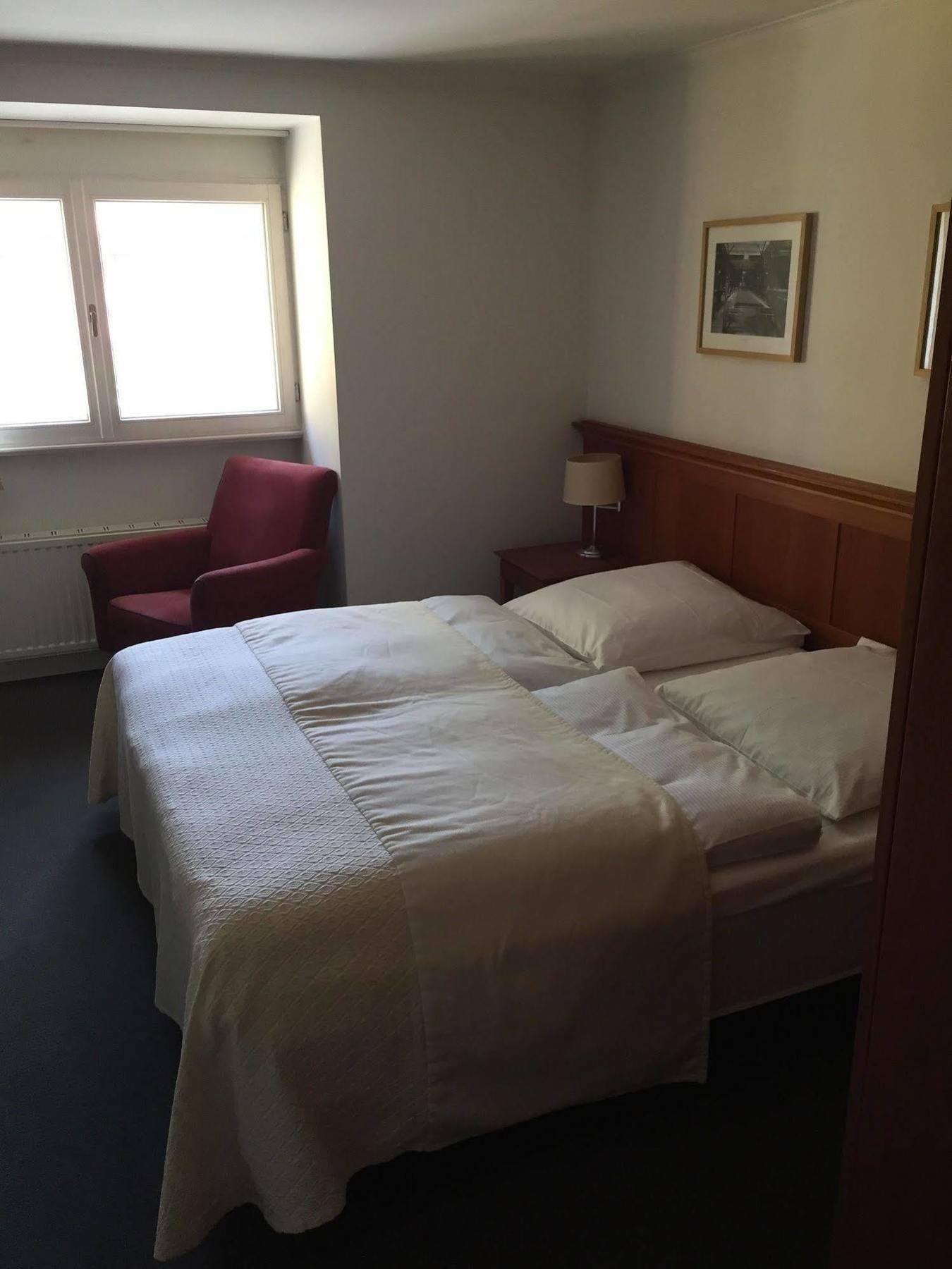 Hotel Vierseithof Luckenwalde Eksteriør bilde